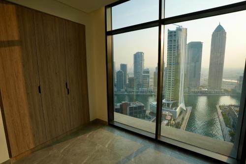Elegant 1BHK Sea View Apartment City View
