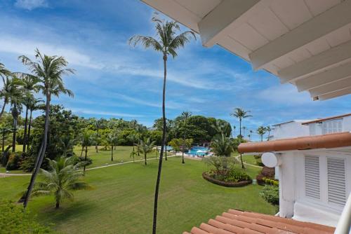 สวนหย่อมนอก Glitter Bay Estate 414 apts