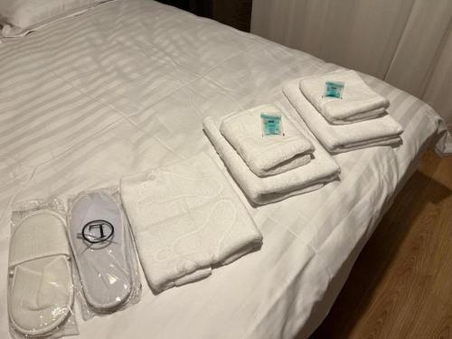 Giường trong phòng chung tại Mario Studio Craiova