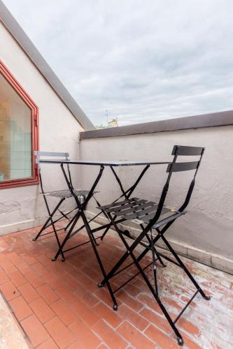 Chic Top Floor Studio in Central Milan