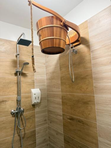 Et badeværelse på MaBy Wellness Apartment