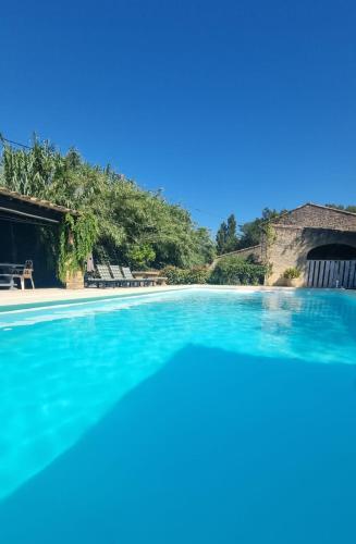 Mas provençal à proximité du Pont Du Gard