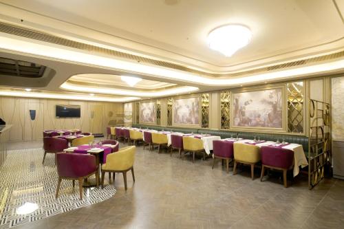 TV/trung tâm giải trí tại Nirvana Gateway