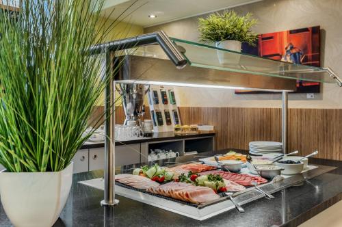 Mad på hotellet eller i nærheden