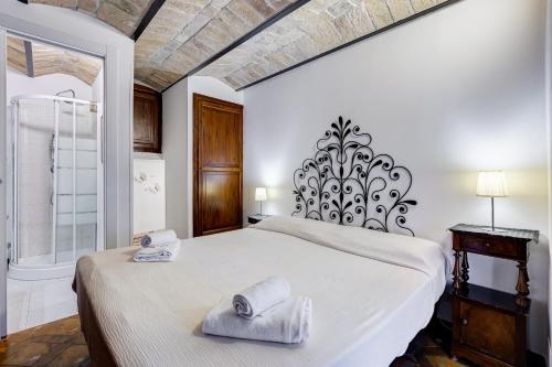 Charming Apartment with Garden, Parking & Metro