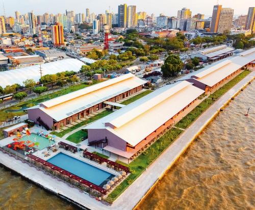 Pemandangan umum bagi Belém atau pemandangan bandar yang diambil dari hotel