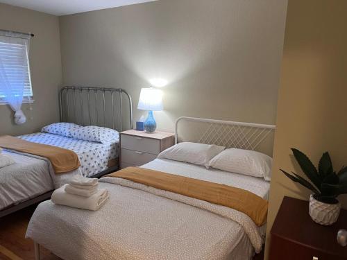 Postel nebo postele na pokoji v ubytování House in Tri-valley area ! Relaxing place to stay!