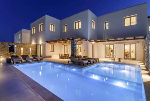 Afbeelding uit fotogalerij van Denia Seaside Villas Mykonos, Private heated pool! in Ornos