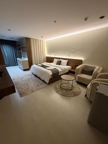 Et opholdsområde på ديار الاسترخاء للشقق المخدومة