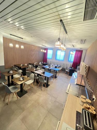 Afbeelding uit fotogalerij van FlyInn-Pension in Leinfelden-Echterdingen