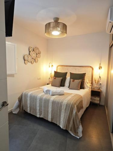 Apartamento El Tanguillo Little Apartments