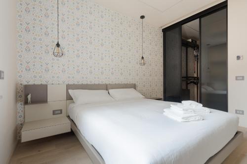 GuestHost - Central Apartment Milano Bullona