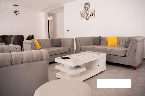 Bani Apartments