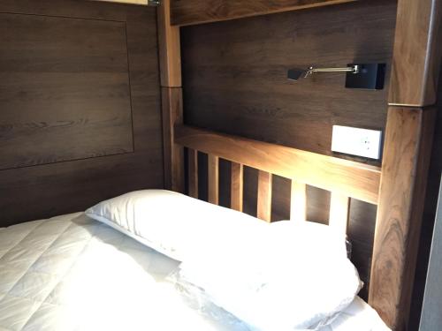 Llit o llits en una habitació de Tbilisi Center STUDIO