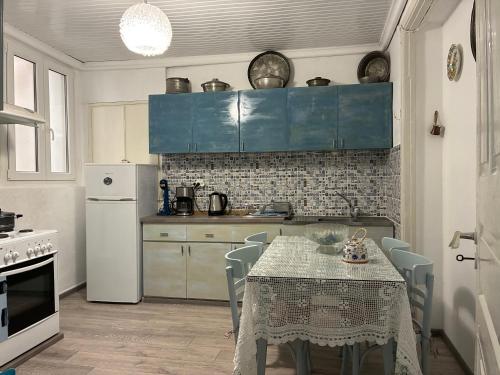Old Town Traditional Residence