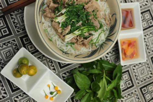 Mad i luksusteltet eller i nærheden