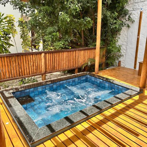 Afbeelding uit fotogalerij van Flat with jacuzzi in the center in Itacaré