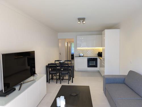 Le Landel - Appartement 3 Pièces entièrement rénové, climatisé avec parking