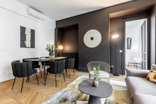 A1# 8people # 4Bedrooms # Wagram # AC # Paris 8