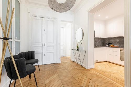 A1# 8people # 4Bedrooms # Wagram # AC # Paris 8