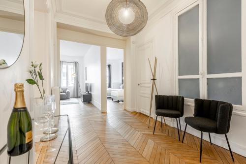 A1# 8people # 4Bedrooms # Wagram # AC # Paris 8