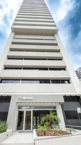 Loft with Balcony and Rooftop Pool - The Avenue