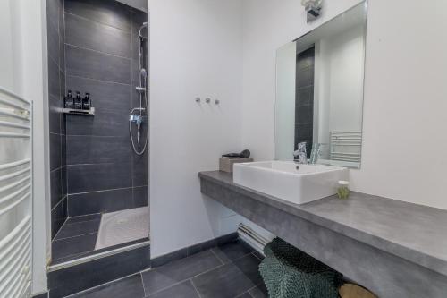 Suite Design Lyon 6ème - Confort & Élégance - Opéra
