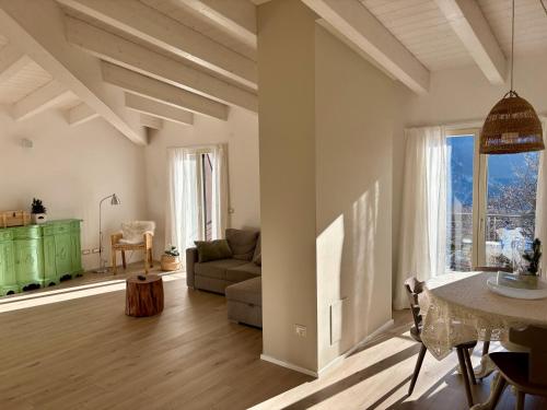 Et opholdsområde på Appartamento Ginepro