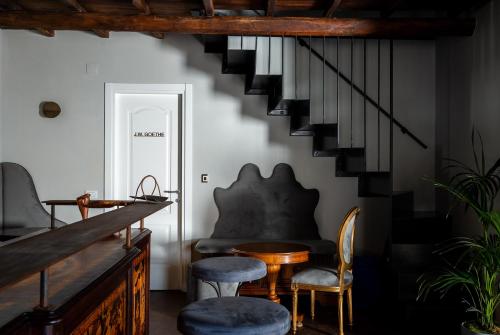 Coin salon dans l'établissement Locanda Sibilla Luxury Suites