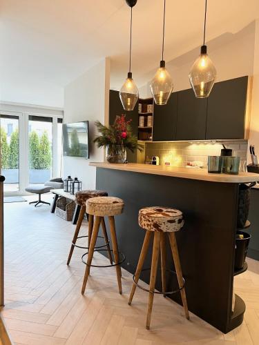 Penthouse Mountain and Lake View, terrace, AirCondition, incl Summer Card