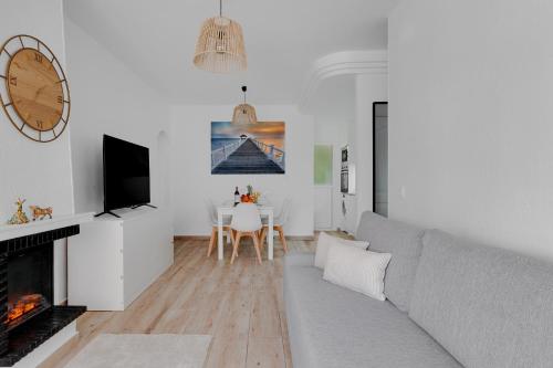 1 line Los Locos beach Apartment Hola Costa Blanca