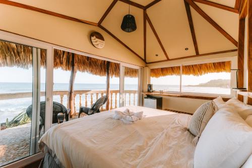 Punta Mango Villas 객실 침대