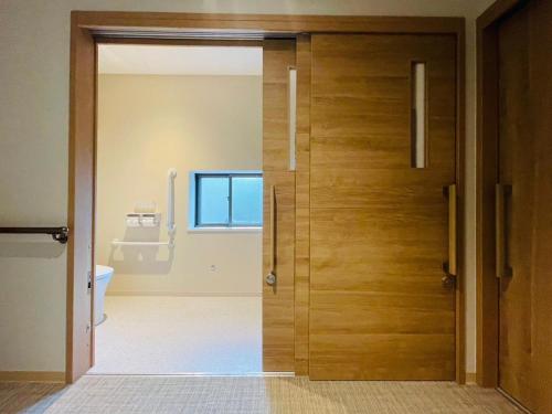 Et badeværelse på Seaside house & Terrace SEAGULL - Vacation STAY 80513v