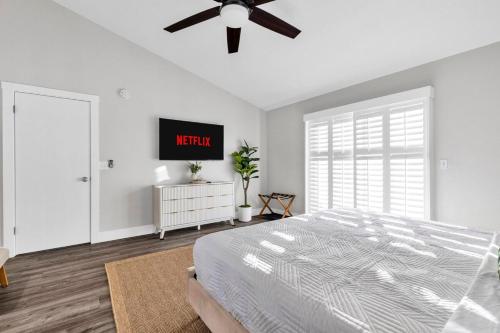 Gallery image of The Palm Villa-Pool, Sauna, bowling, theater, golf in Largo