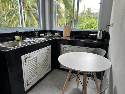 Køkken eller tekøkken på Cozy Relax & Calm