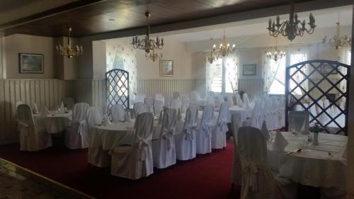 Εστιατόριο ή άλλο μέρος για φαγητό στο Guest House Grgin Dol