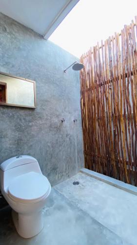 ห้องน้ำของ Hotel Frequency el cuyo