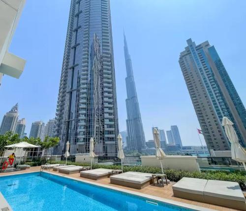 2BDR - Burj Khalifa view with Private terrace