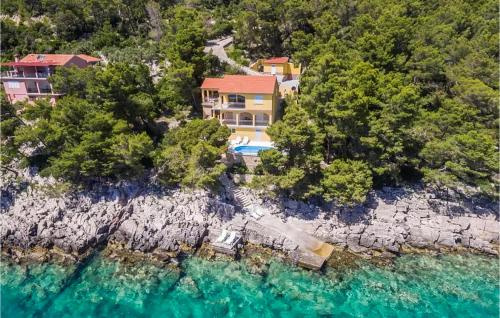 Beach Front Home In Blato