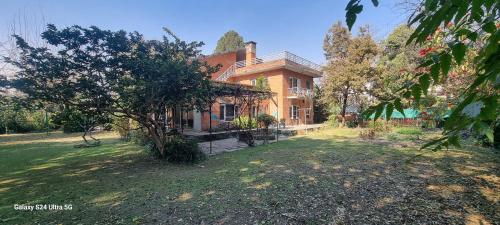 Bungalow near Hotel vivanta