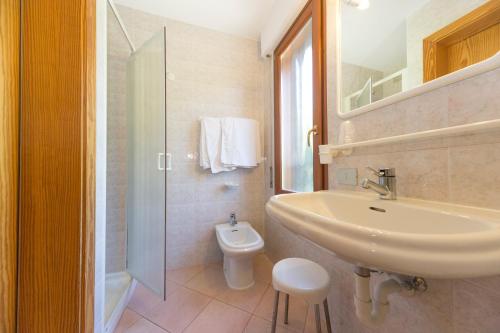 A bathroom at Hotel Trentino