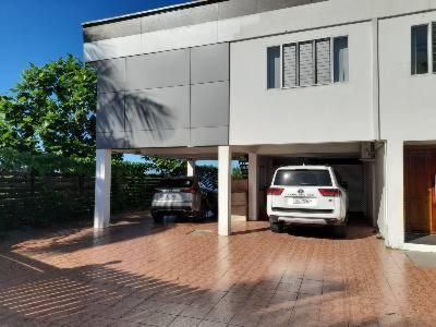 Salala House