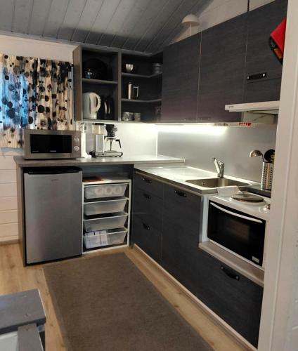 Cuina o zona de cuina de Lomakylä Atimo