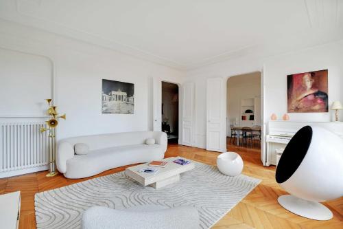 Luxury Apartment 4BR-8P-Eiffel Tower