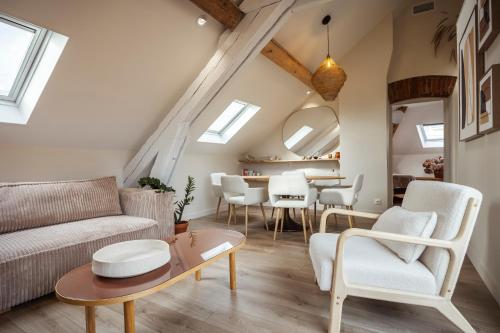 Historic center, air conditioning, terrace, rooftop views
