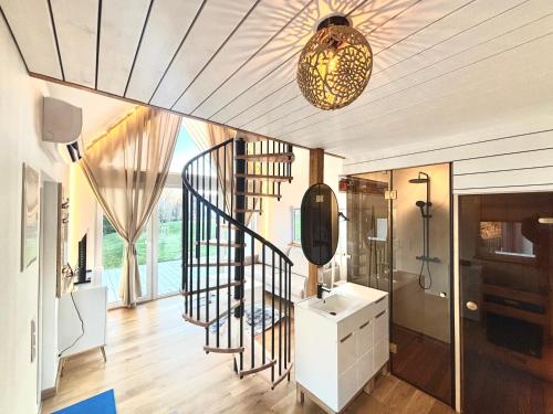 Afbeelding uit fotogalerij van Namelis su sauna AUŠRA in Radailiai