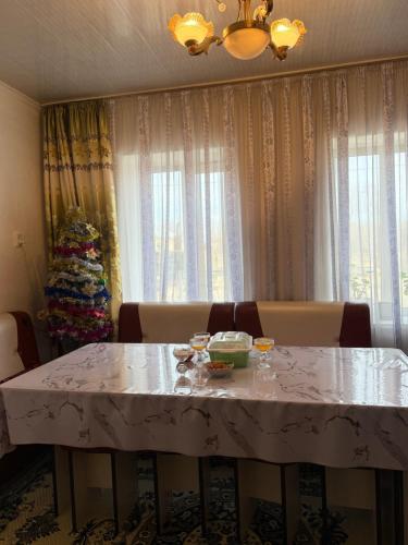 Et opholdsområde på Tilek Guest House