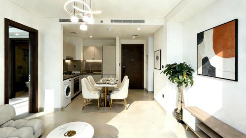 Sohba Creek Vistas Luxury 2 Bedroom with Free Parking in Downtown Dubai Near Burj Khalifa