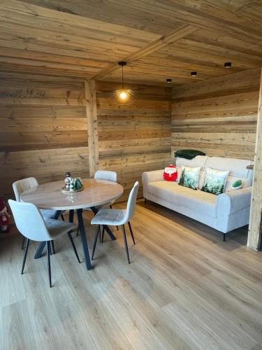 Le Hibou appartement avec vue lac et montagnes