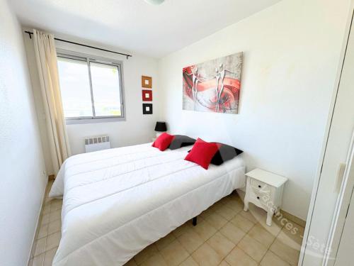 Qartier Villeroy vue sur canal a proximite des plages, piscine, bus avec stationnement